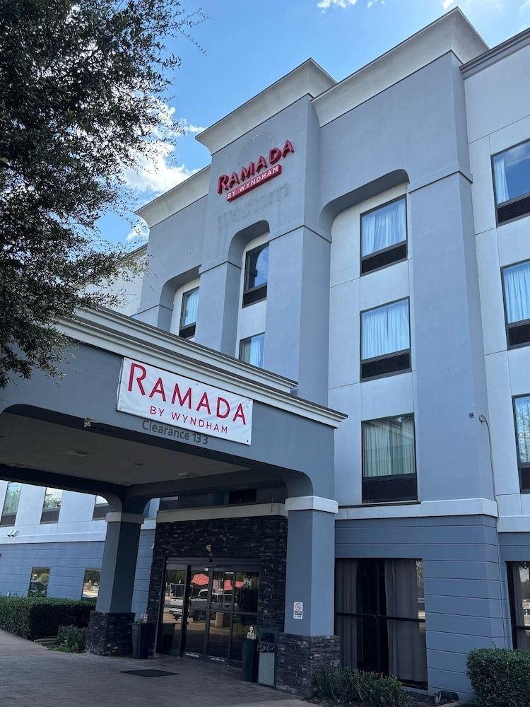 Ramada by Wyndham Burkburnett - Wichita Falls 1