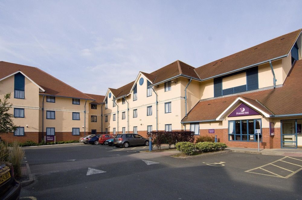 Premier Inn Worcester - M5 Jct6 1
