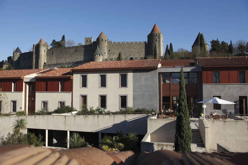 Adonis Carcassonne 1