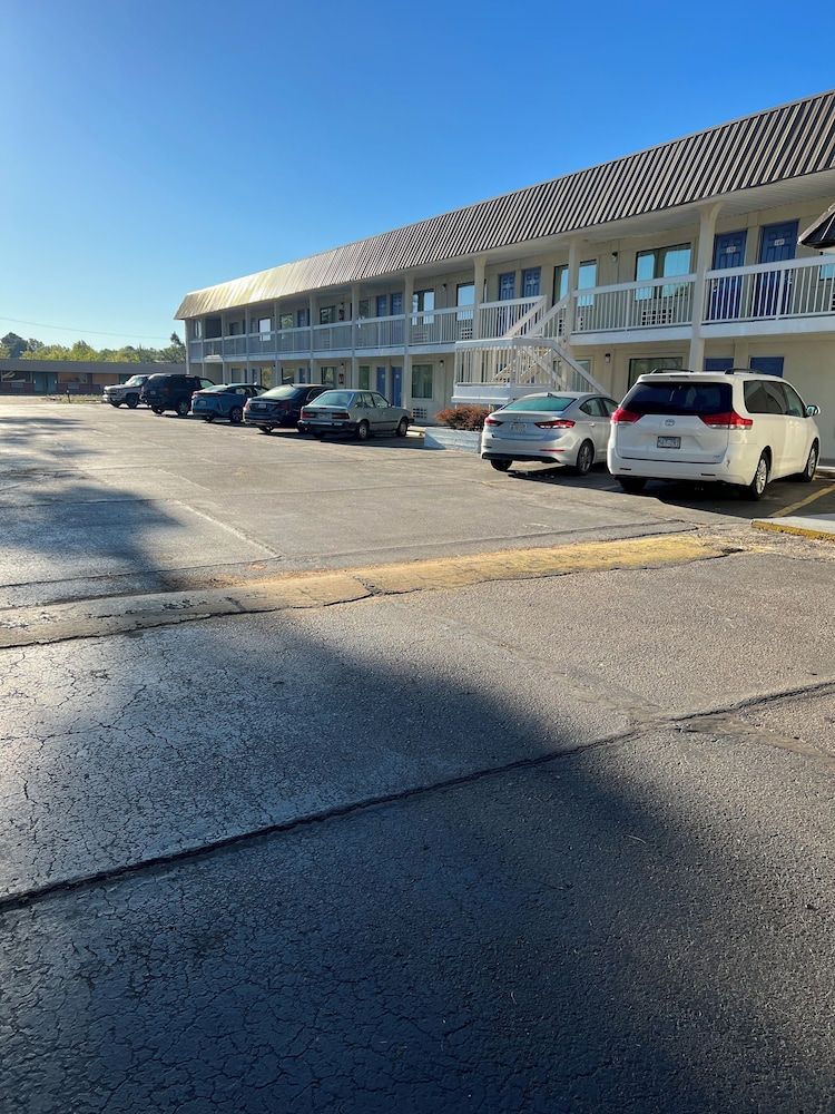 Motel 6 Brinkley, AR 1