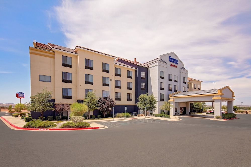 Fairfield Inn and Suites by Marriott El Paso 1