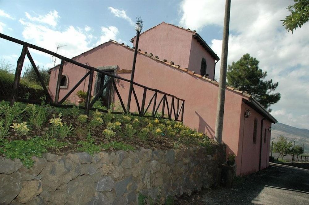 Agriturismo Borgo San Nicolao 1