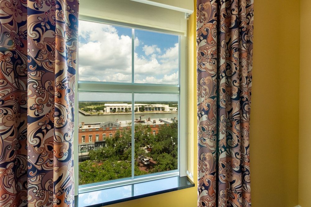 Holiday Inn Express SAVANNAH-HISTORIC DISTRICT by IHG 2