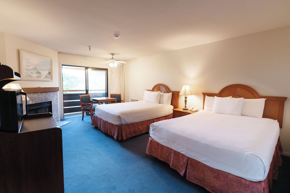 The Monarch Resort 2