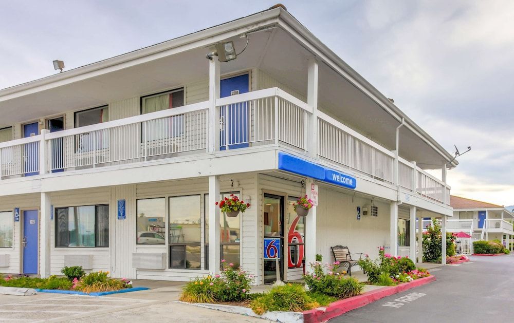 Motel 6 Medford, OR - North 1