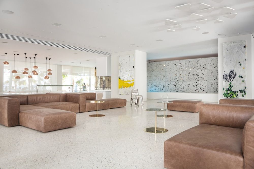 Mykonos Dove Beachfront Hotel 2