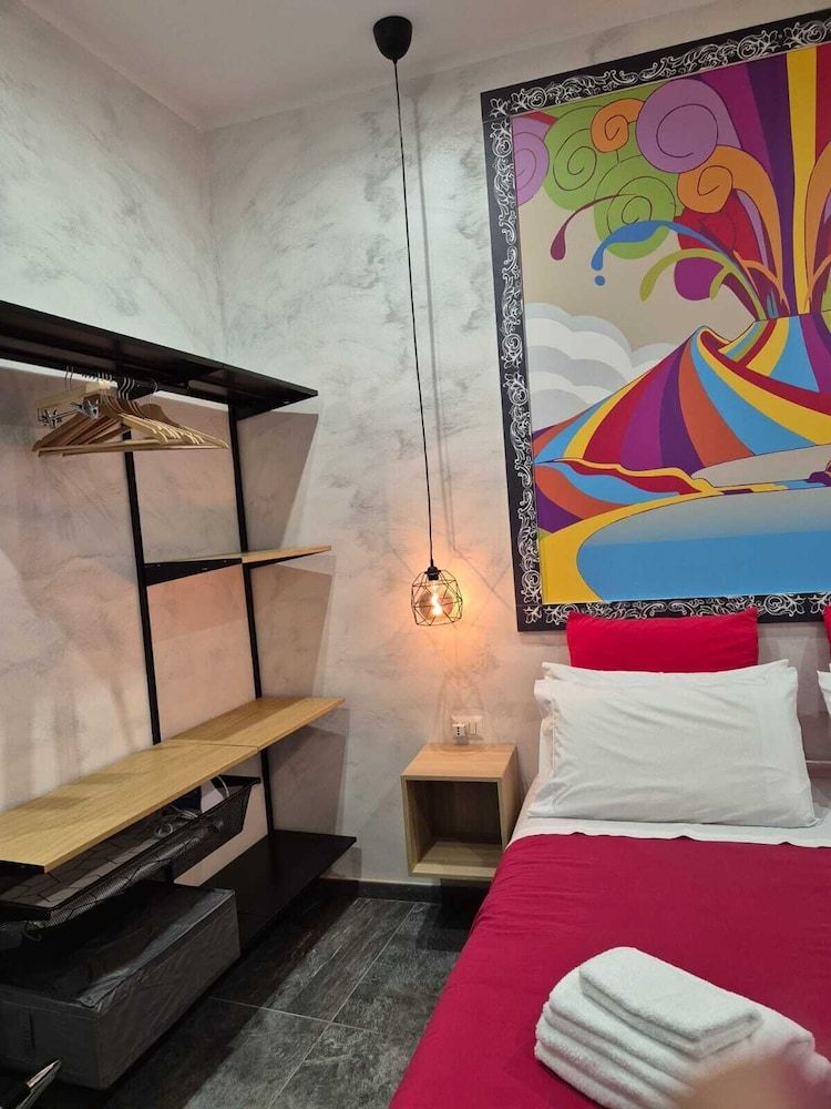 CLALE ROOMS 2