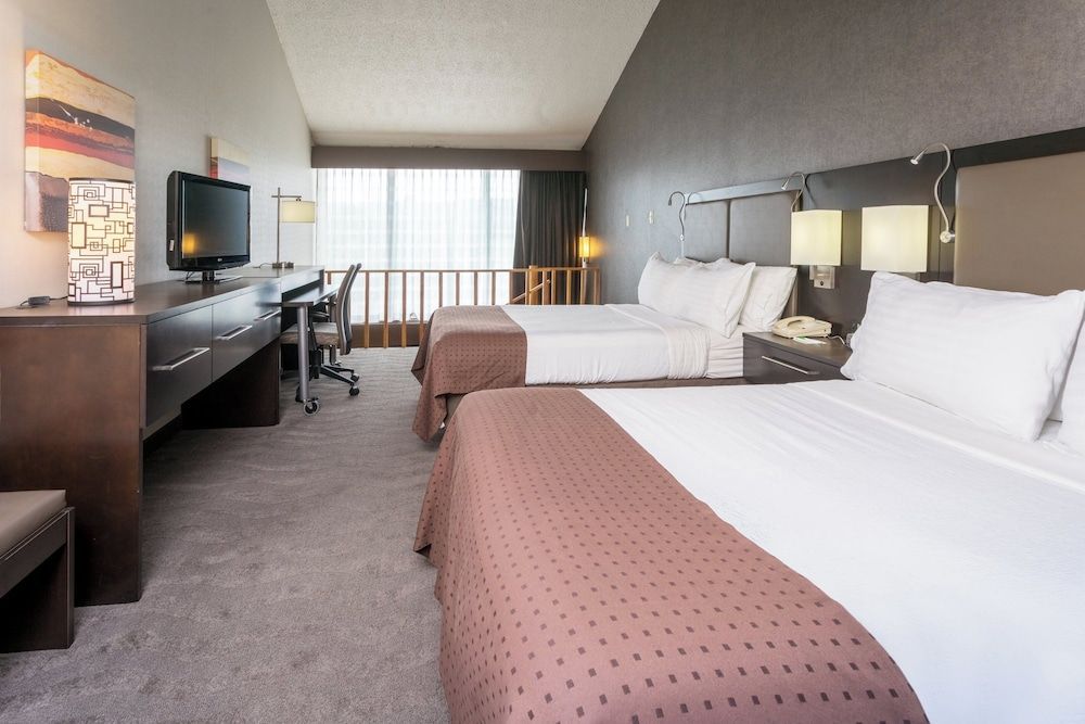 Holiday Inn Harrisburg - Hershey Area, I-81 by IHG 1