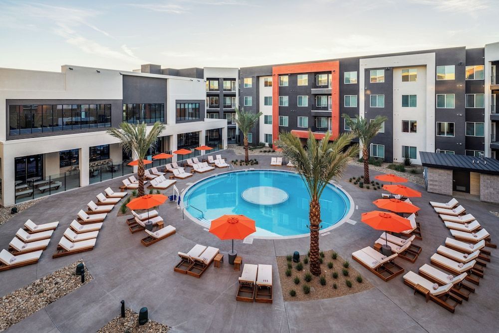 Otonomus Hotel Las Vegas 1