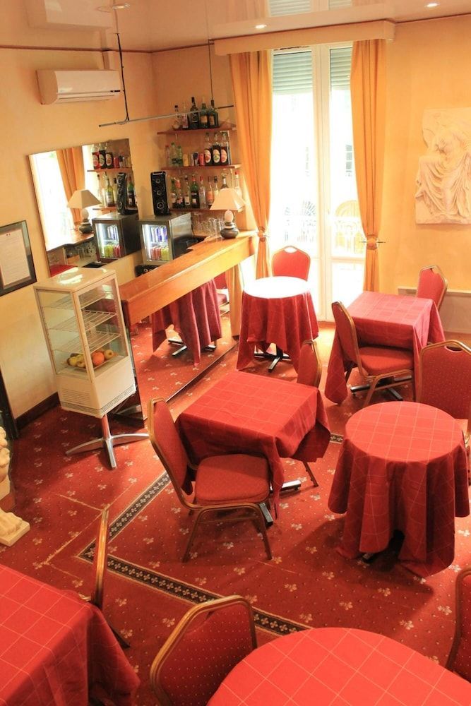 Hôtel Foch 2