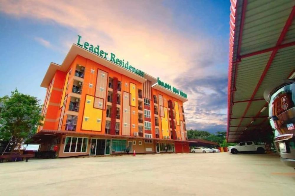 leader residences 1