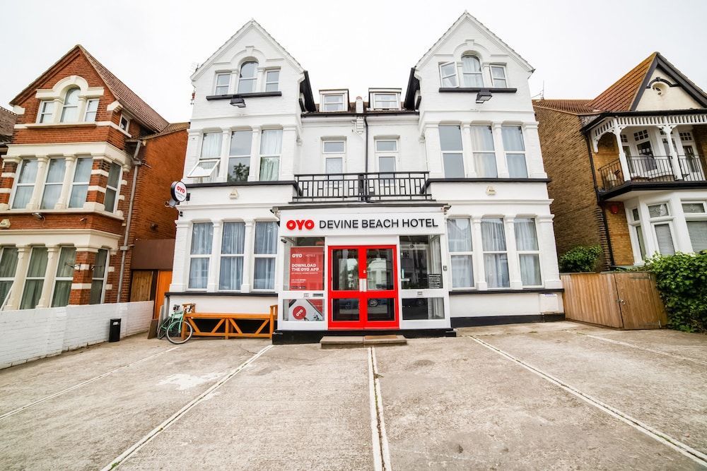 Devine Beach Hotel, Westcliff Southend-On-Sea 1