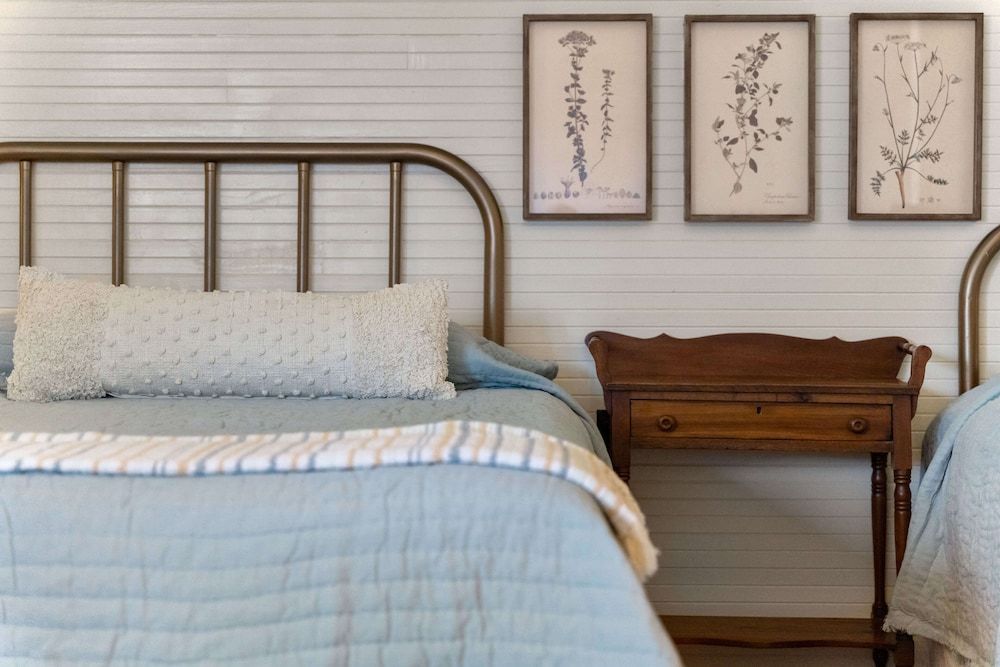 Mccloud Mercantile Hotel 2