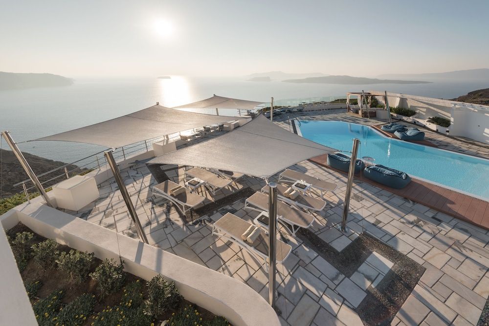 Caldera's Dolphin Suites 1