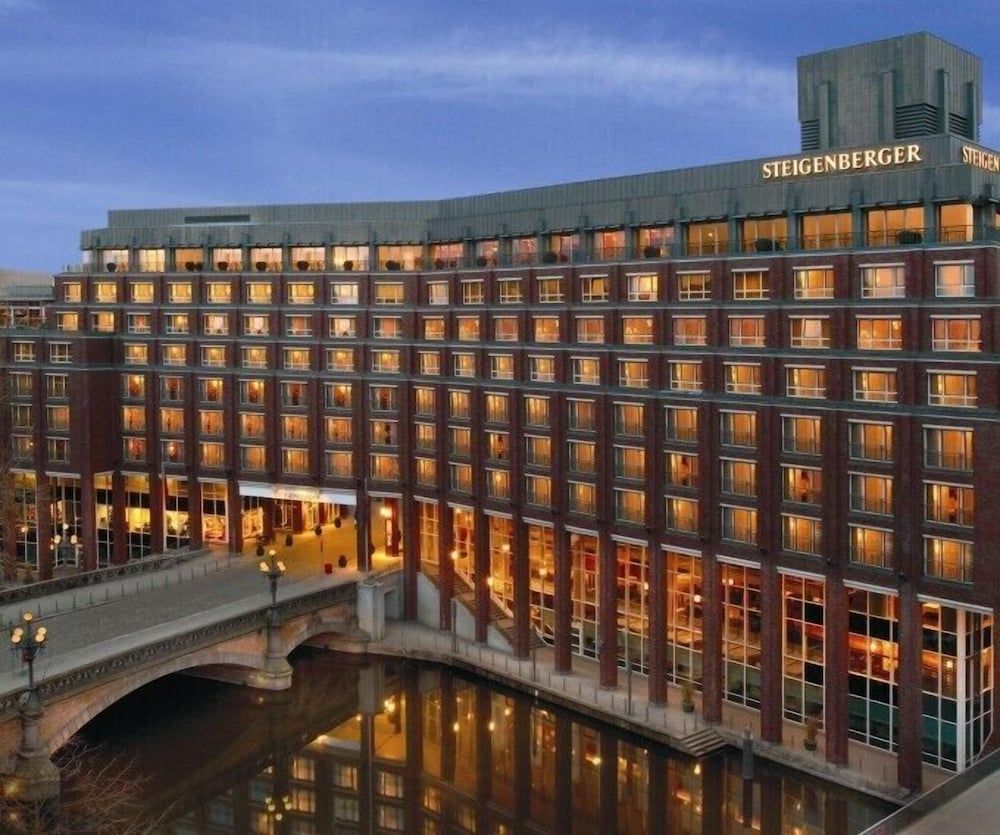 Steigenberger Hotel Hamburg 1