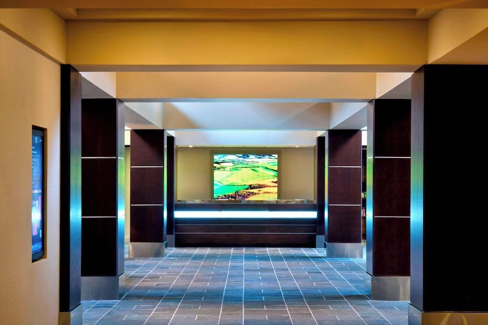 Trumbull Marriott Shelton 1