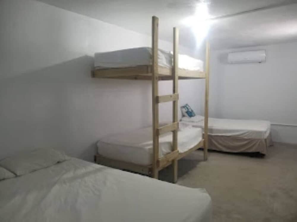 Beach Dorms San Juan 2