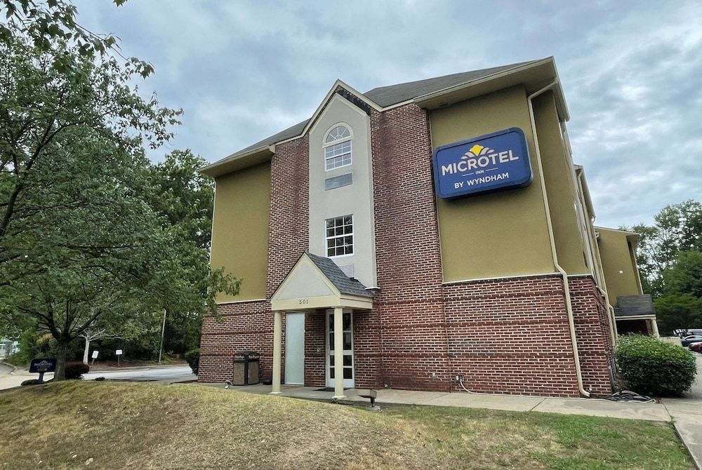 Microtel Inn & Suites Newport News 1