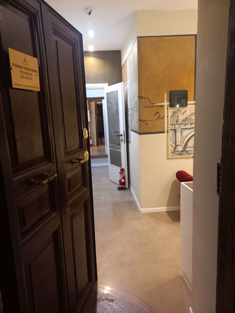 Stefano House Vaticano Roma 1