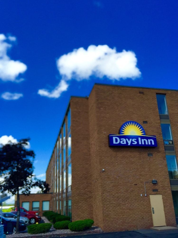 Days Inn by Wyndham Syracuse 1