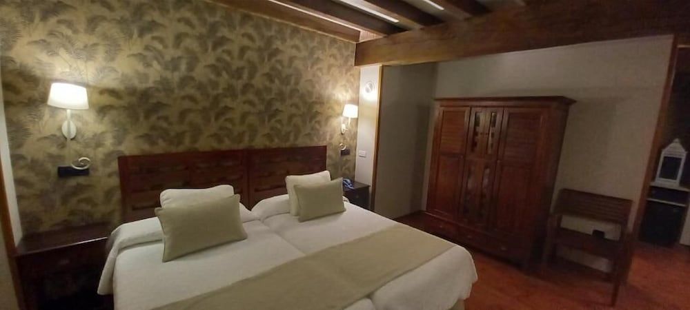 La Casona de Revolgo 1