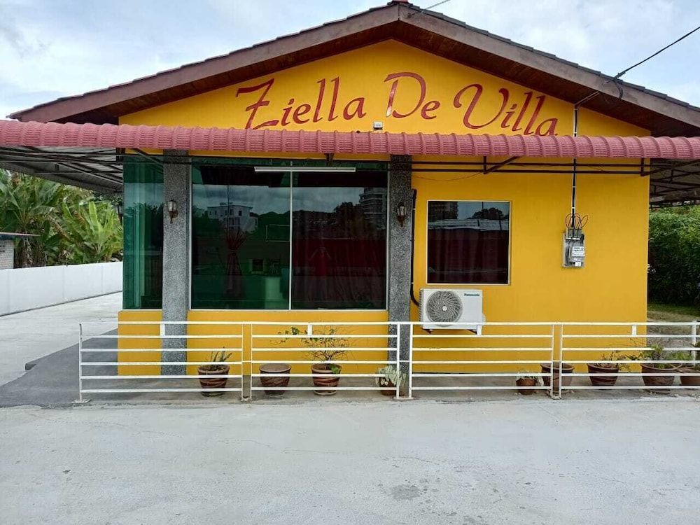 Ziella De Villa 1
