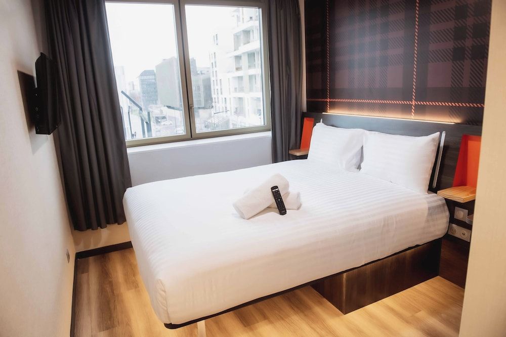 easyHotel Paris Nord Aubervilliers 1