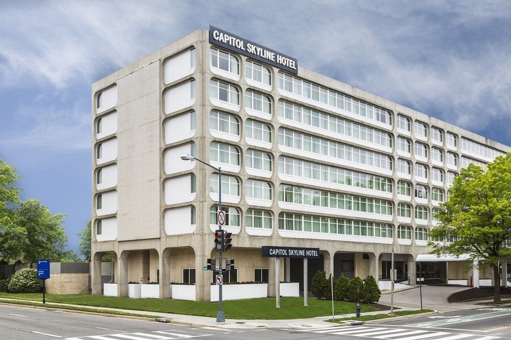 CAPITOL SKYLINE HOTEL 2
