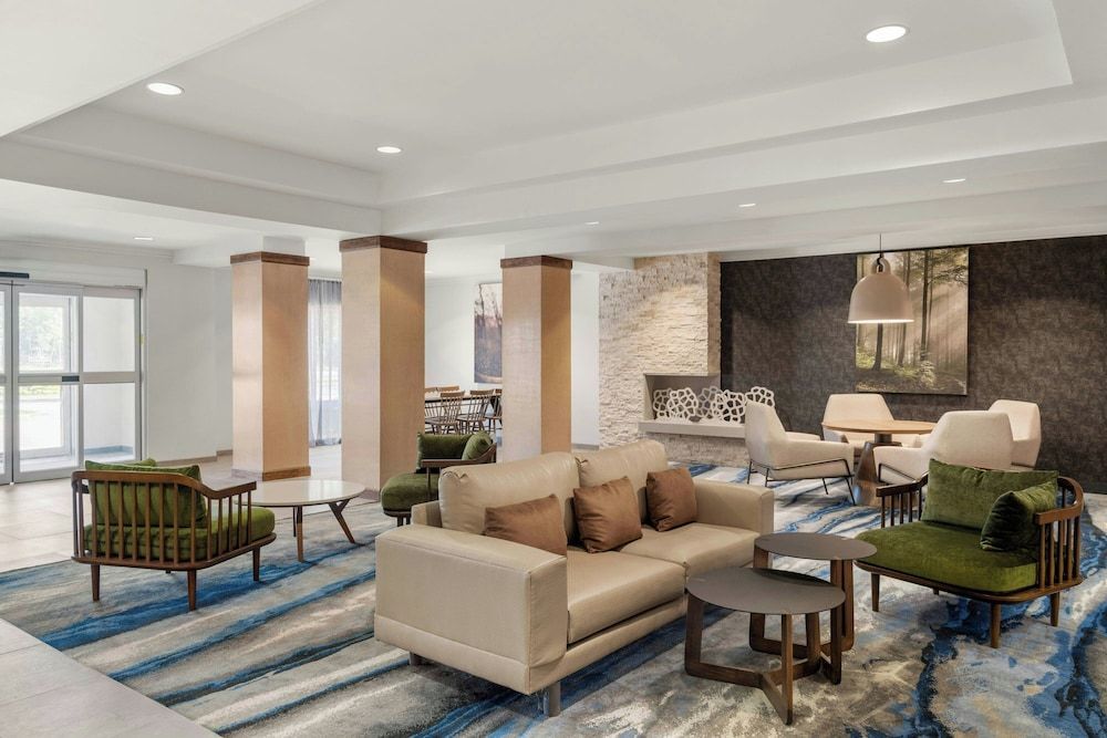 Fairfield Inn by Marriott 2