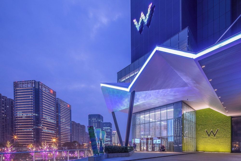 W Chengdu 1
