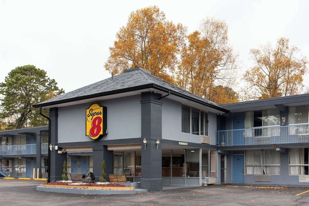 Super 8 by Wyndham Black Mountain Asheville East 1