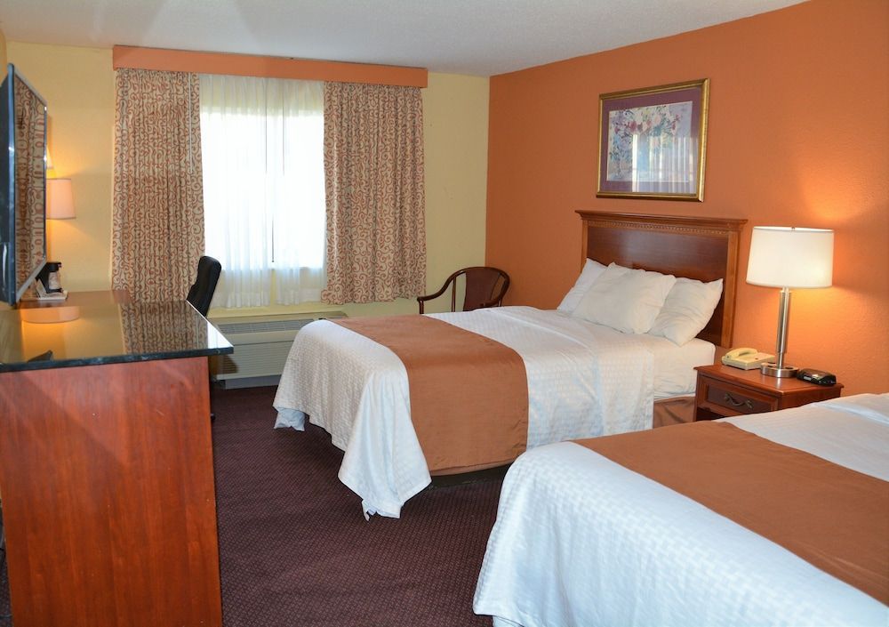 Columbus Grand Hotel & Banquet Center 1