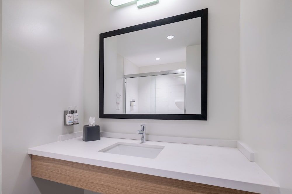 Garner Hotel Wytheville East by IHG 1