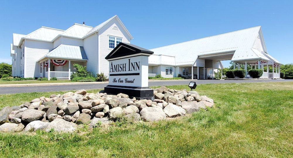 Amish Inn 1