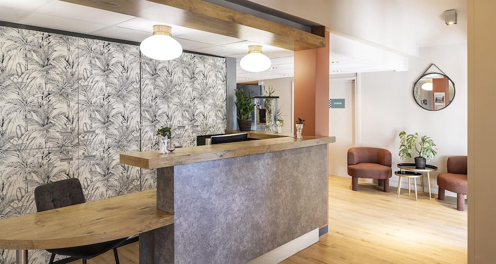 Sure Hotel by Best Western Nimes Est 1