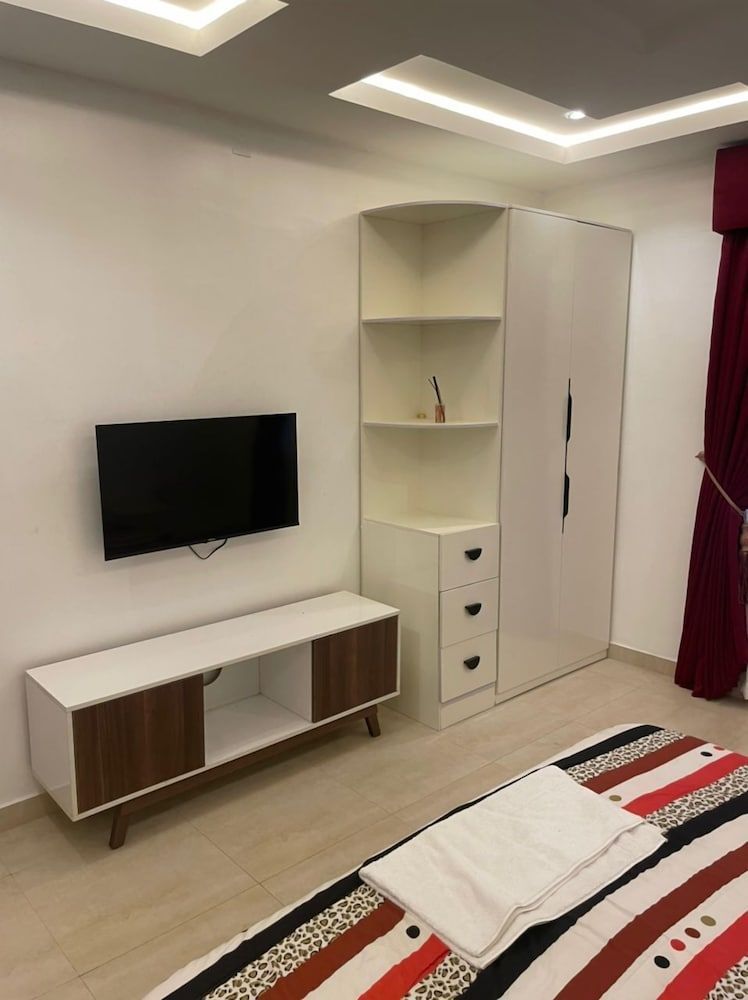 Serviced apartment 2