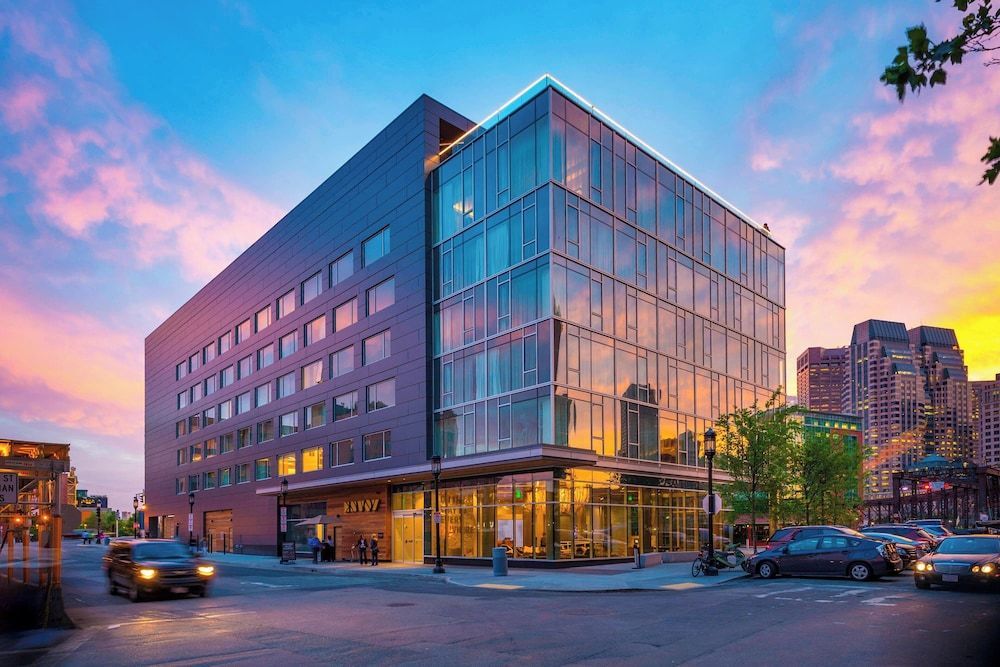 The Envoy Hotel, Autograph Collection 1