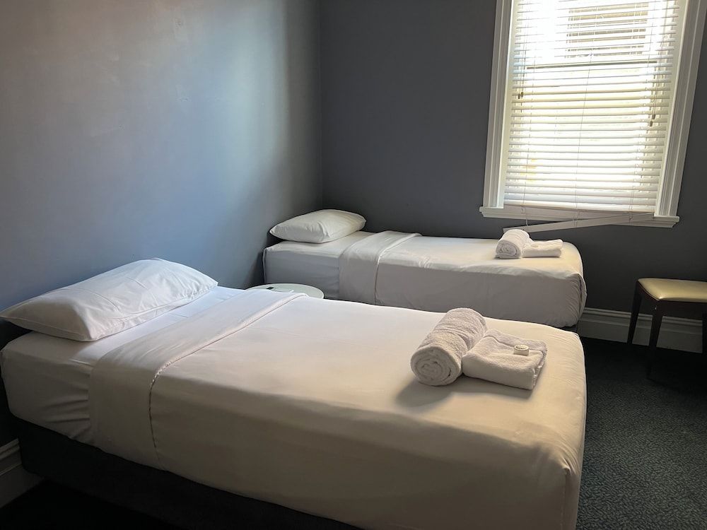 Swansea Hotel 1