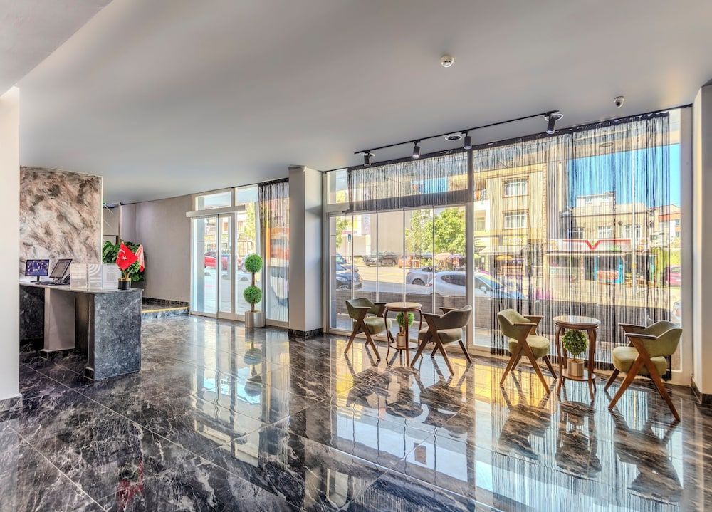 Dedem Hotel Express-İstanbul Airport-Round Trip Airport Service 1