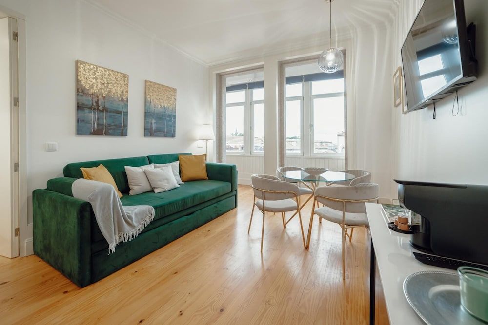 Downtown Premium Apartment by Vacationy 1
