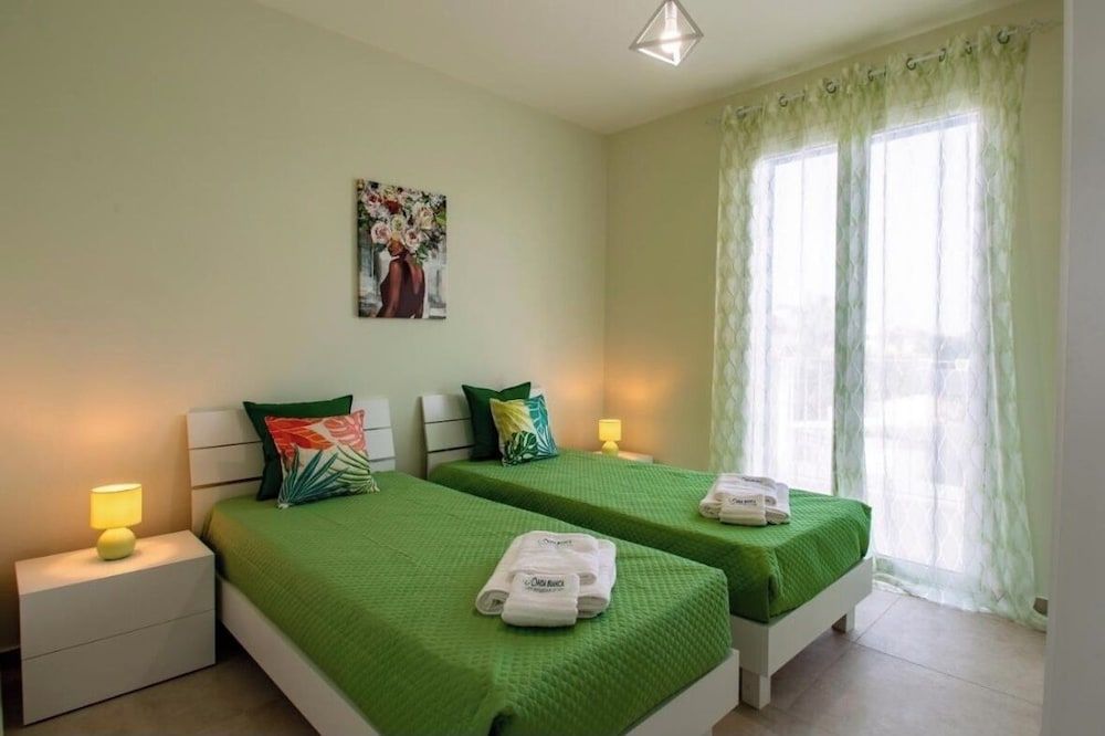 Onda Bianca Luxury Apartments 2