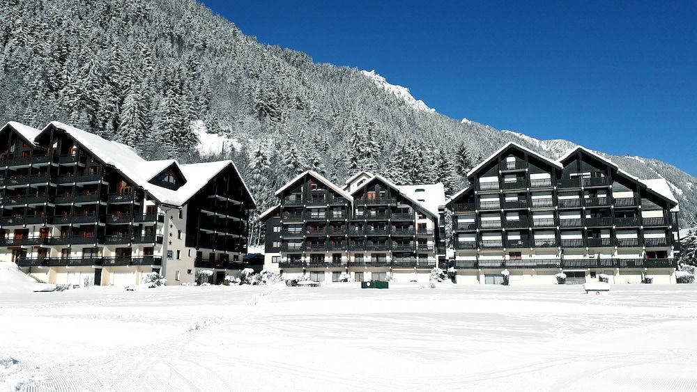Les Balcons du Savoy 1