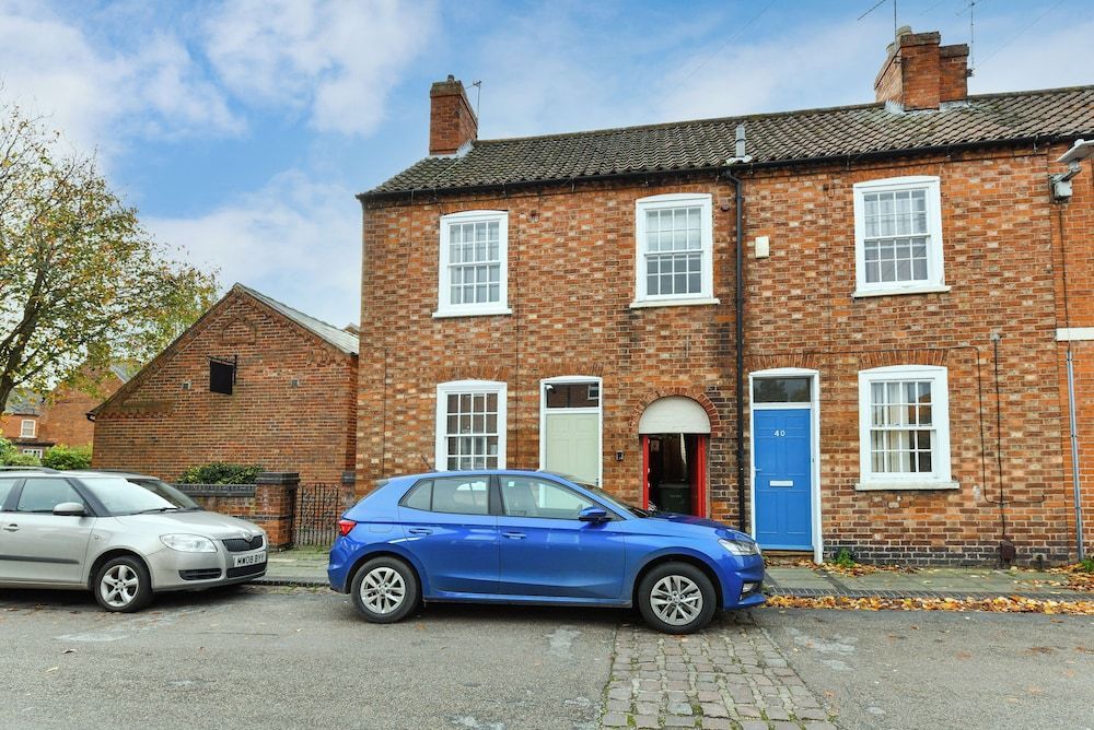 Newark Central Cottage 1