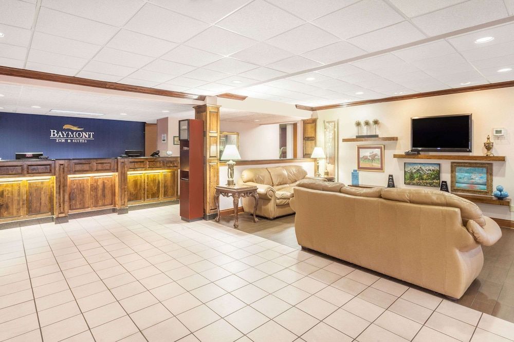 Baymont by Wyndham London KY 1