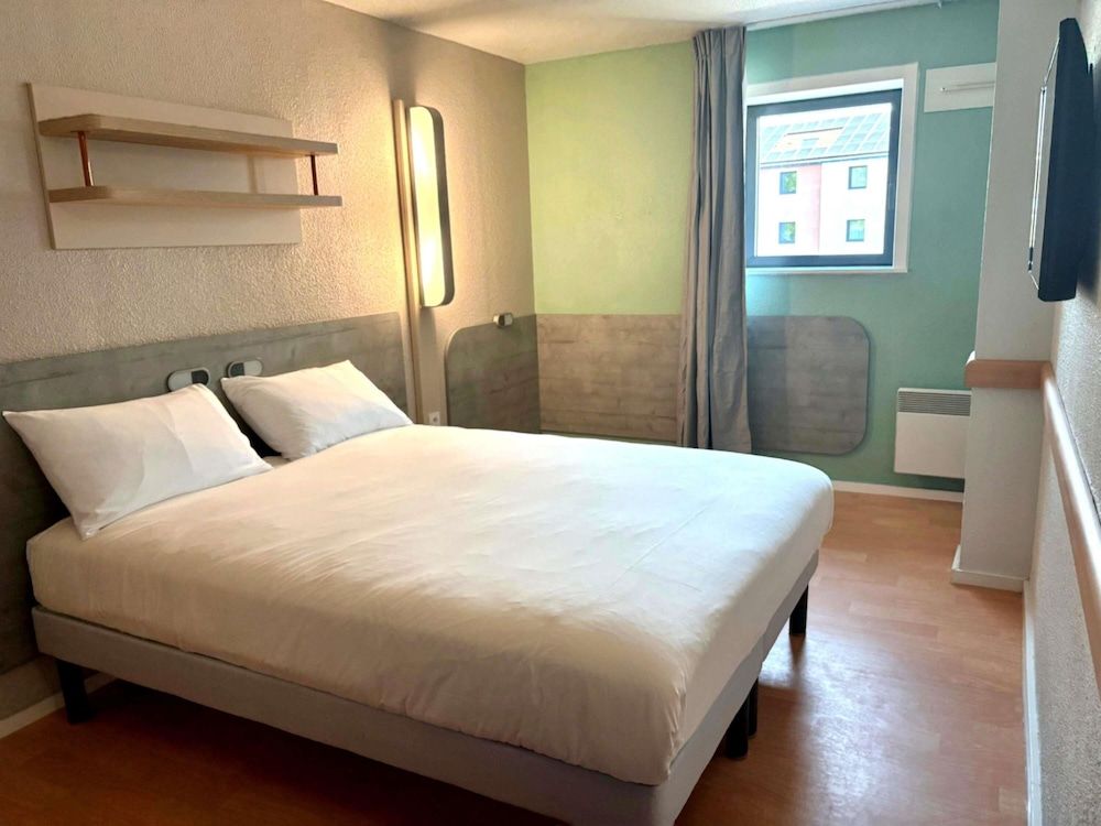 ibis budget Valenciennes Petite-Forêt 1
