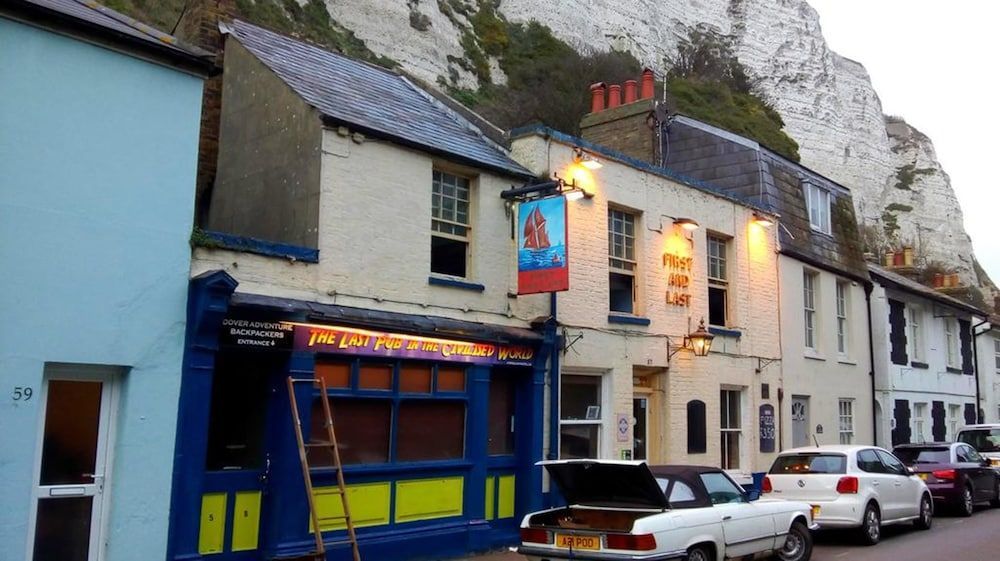 Dover Adventure Backpackers 1