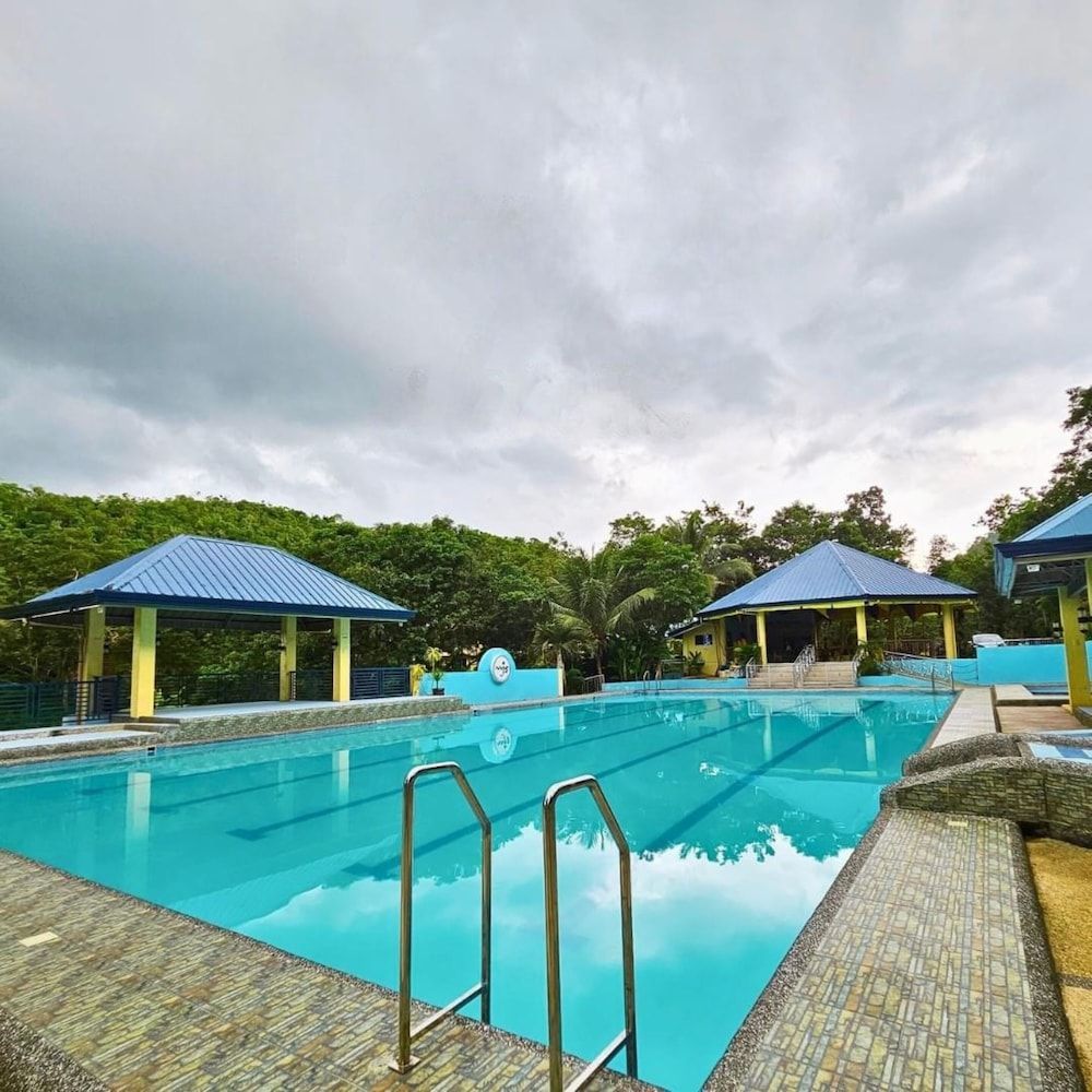 Paris - Loboc - MJS Campsite and Mountain Resort - Loboc