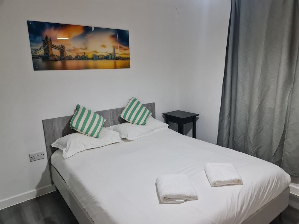 Stratford Luxury Apartments 2