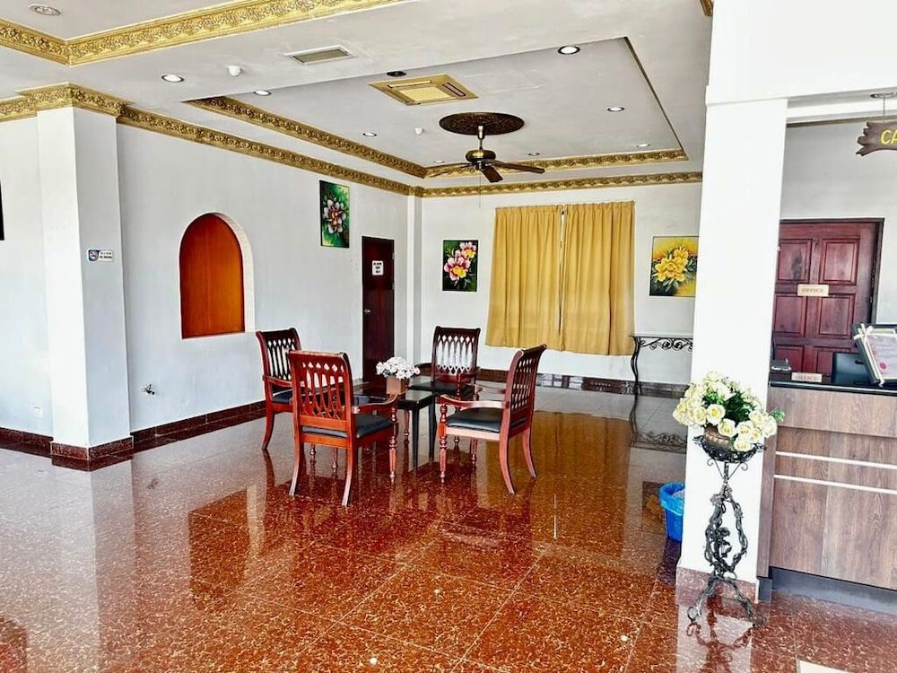 Baron Hotel 2