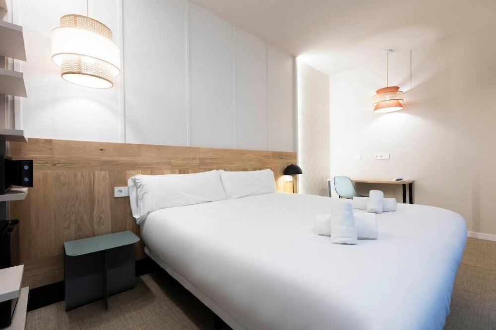 URBAIA ROOMS 1